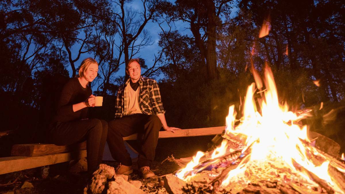 Settle in next to a campfire at Balor Hut campground in Warrumbungle National Park.