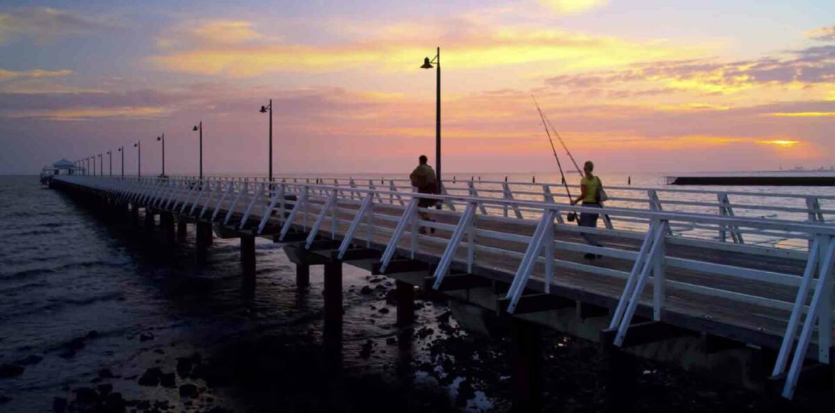 Simon and Caroline go early morning fishing off Shorncliffe Pier in the movie.