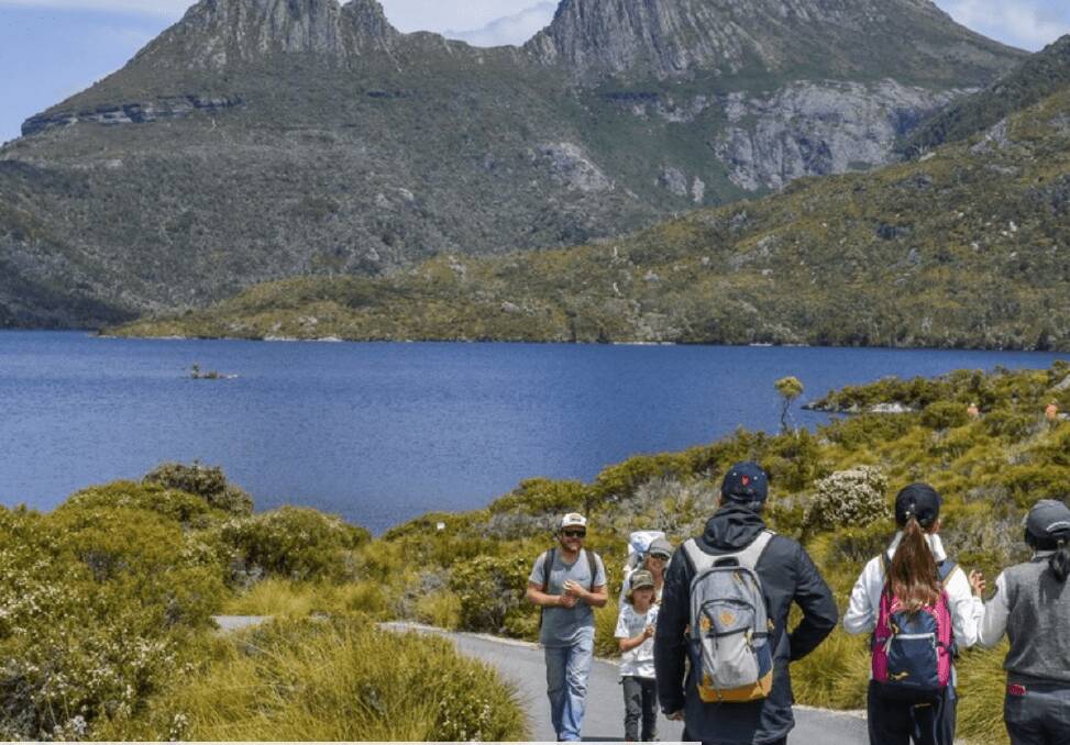 A snapshot of a Cradle Mountain stroll