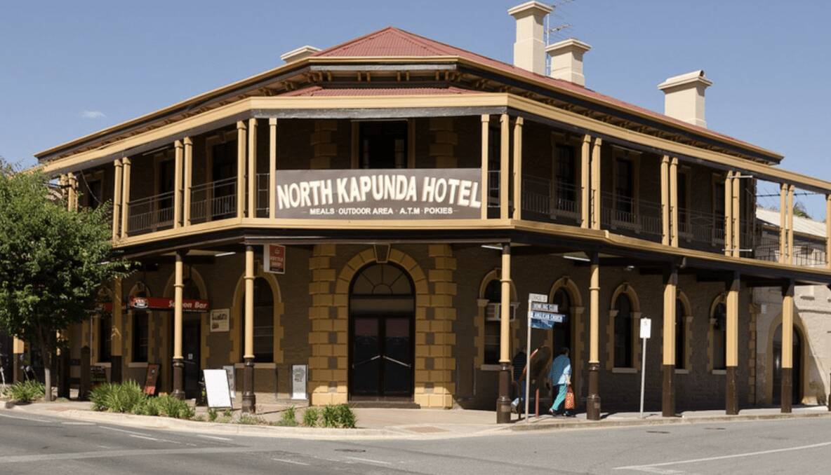 The unassuming exterior of the North Kapunda Hotel